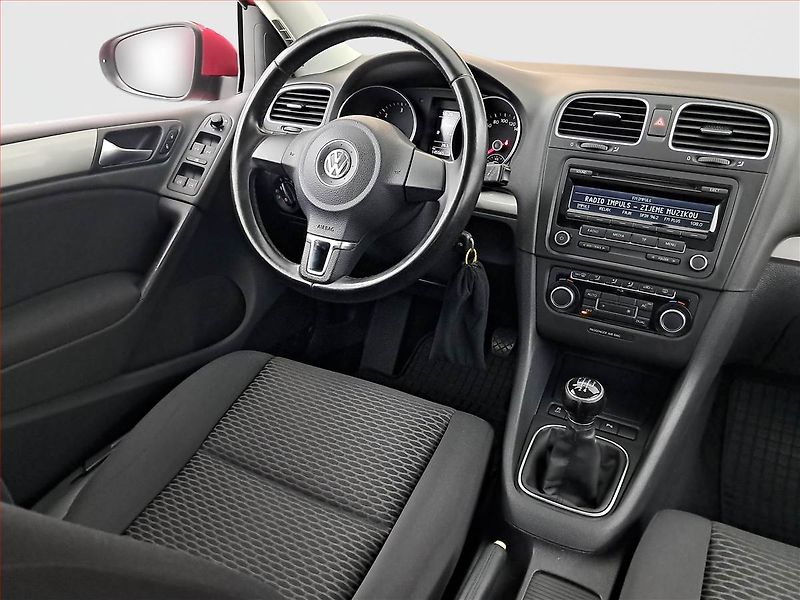 Volkswagen Golf (2011) 1.6 TDI, Tempomat - fotka 7 z 16