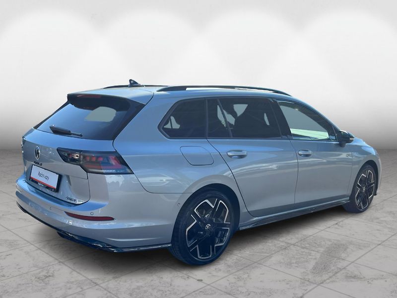 Volkswagen Golf R-LINE 2,0 TSI 150kW 4MOT DSG - fotka 2 z 24