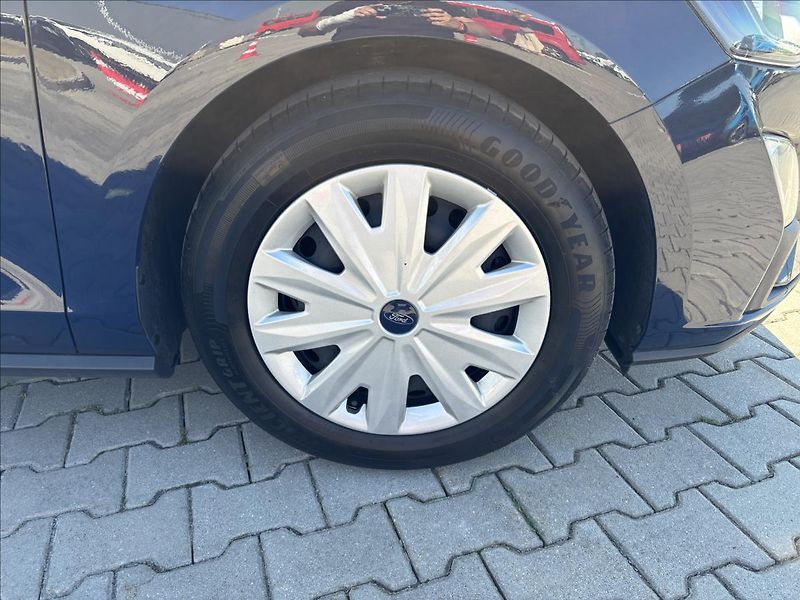 Ford Focus 1,5 EcoBlue Trend 70kW - fotka 9 z 36