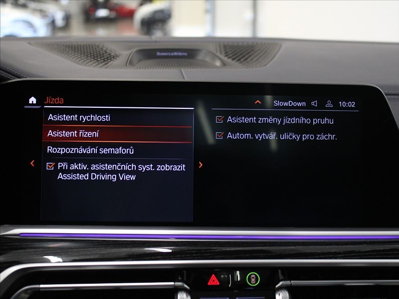 BMW X7 3,0 40xD M-paket B&W 6-míst ČR - fotka 19 z 51