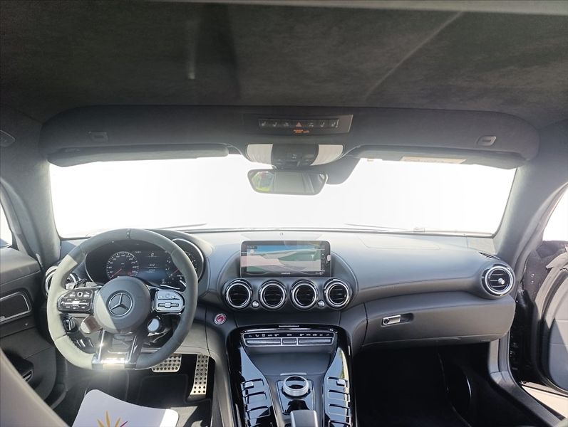 Mercedes-Benz AMG GT 4,0 i V8 390kW NIGHT EDITION - fotka 15 z 46