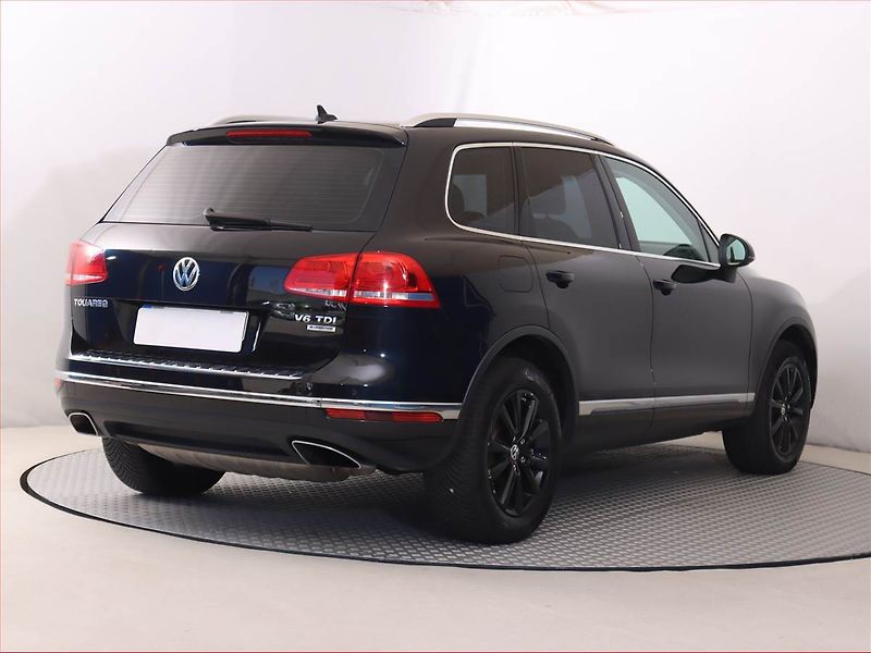 Volkswagen Touareg (2016) 3.0 TDI, 4X4, Automat - fotka 5 z 23