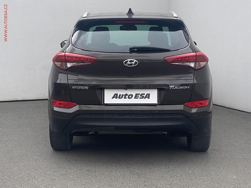 Hyundai Tucson (2017) 1.6 GDi, Trend, kamera - fotka 5 z 18