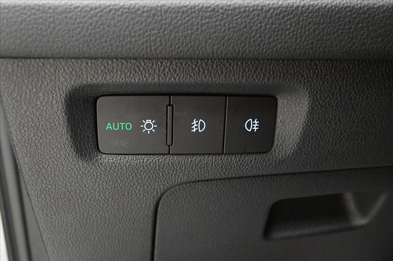 Škoda Octavia 2,0 TDI 110kW DSG Style Záruka - fotka 27 z 32