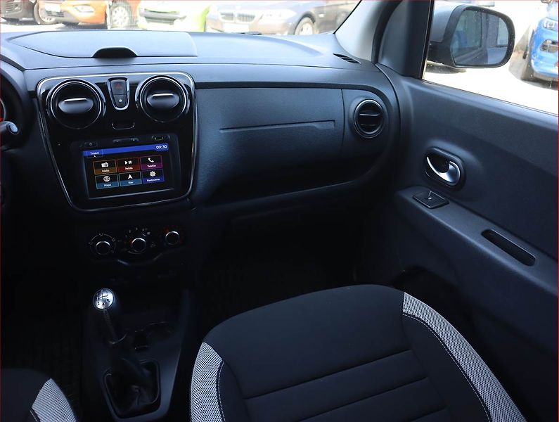 Dacia Lodgy (2019) 1.6 SCe, 7 míst, Serv.kniha - fotka 8 z 20