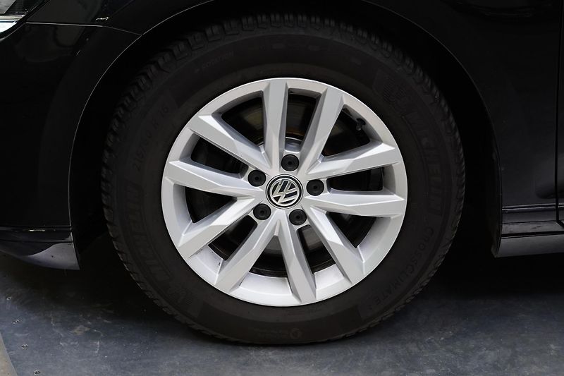 Volkswagen Passat - fotka 10 z 26