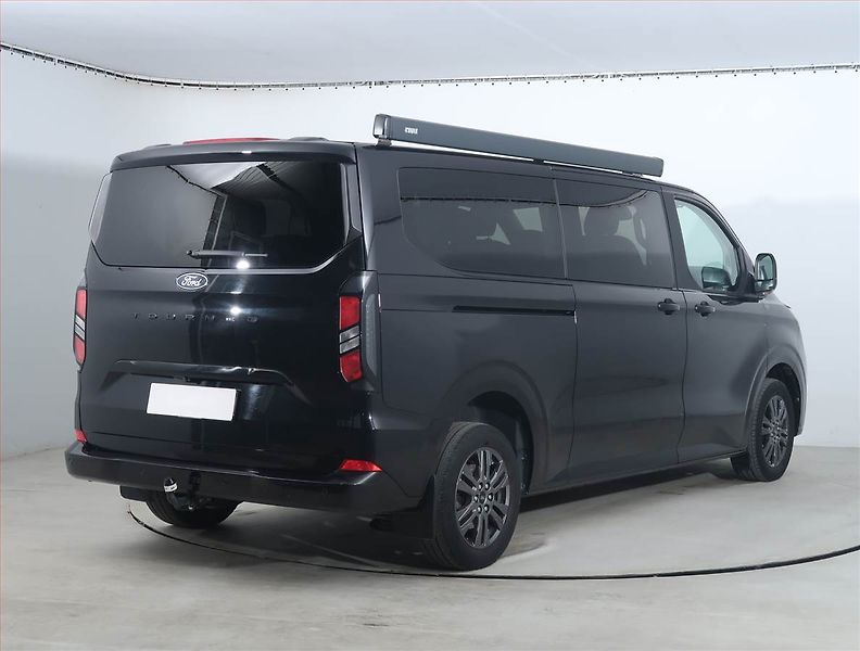 Ford Tourneo Custom (2024) Titanium 2.0 EcoBlue, ČR, 1Maj - fotka 5 z 21