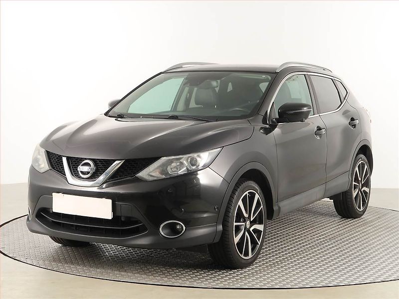Nissan Qashqai (2017) 1.5 dCi, Navi, Xenony - fotka 2 z 17