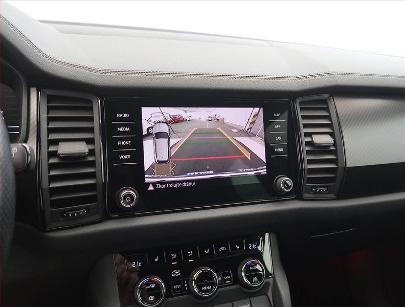 Škoda Kodiaq (2022) Sportline 1.5 TSI, digi klima - fotka 21 z 29