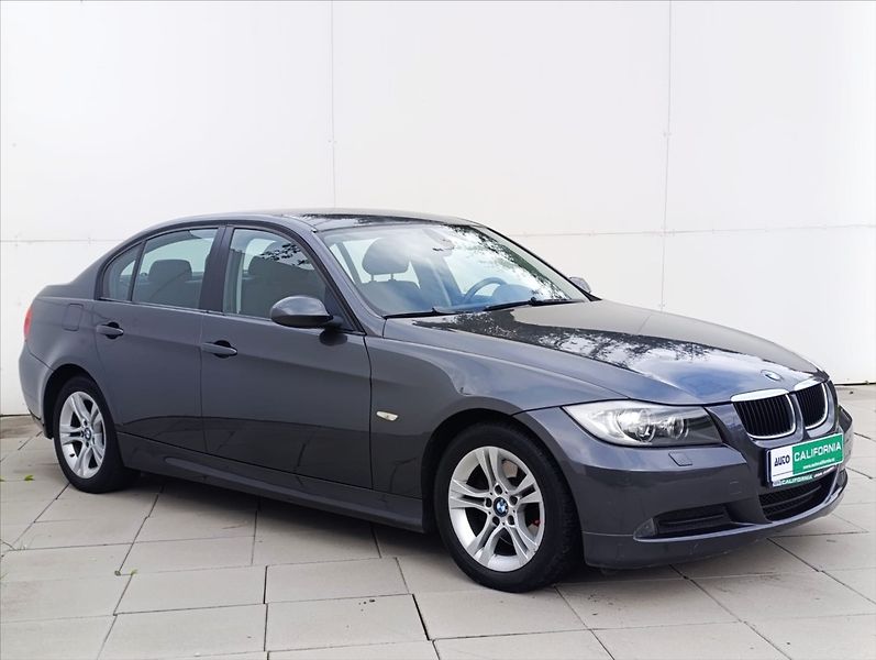 BMW Řada 3 2,0 d 130kW Aut.klima Tempomat - fotka 5 z 30