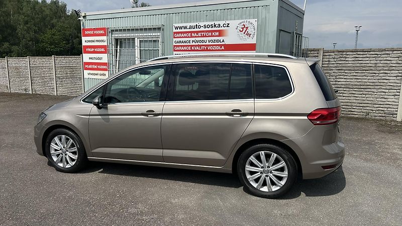 Volkswagen Touran (2018) 1,4TSI 110KW 7MÍST TOP!!!!! - fotka 4 z 19