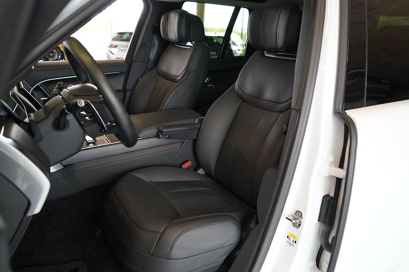 Land Rover Range Rover P530 Autobiography, MERIDIAN - fotka 19 z 50