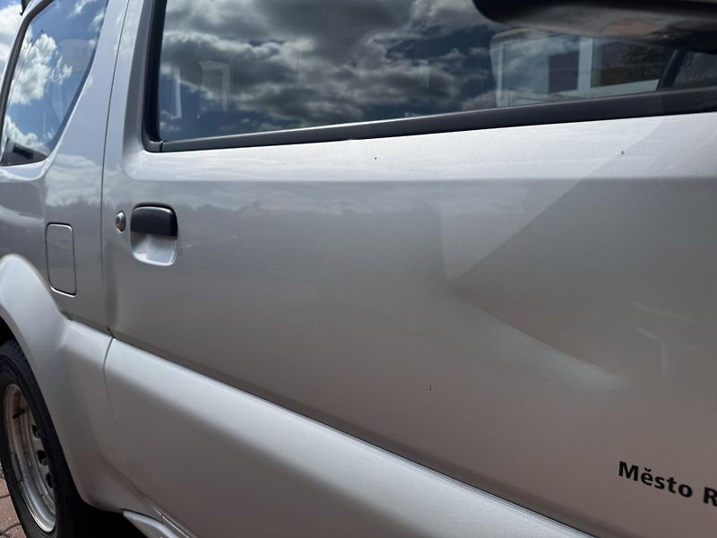 Suzuki Jimny (2008) ČR, 1.maj - fotka 6 z 14