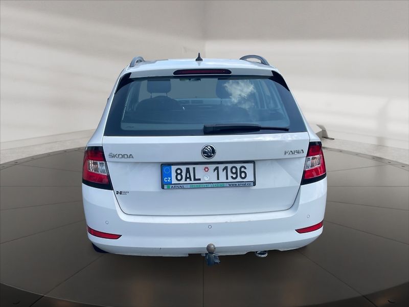 Škoda Fabia 1,0 TSI 81 Ambition - fotka 5 z 11