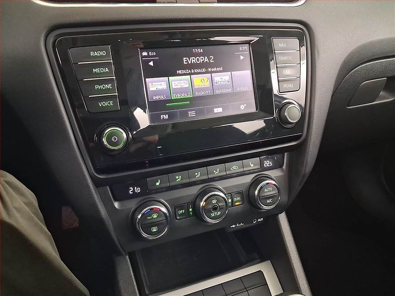 Škoda Octavia (2014) Style 2.0 TDI, Tempomat - fotka 12 z 16