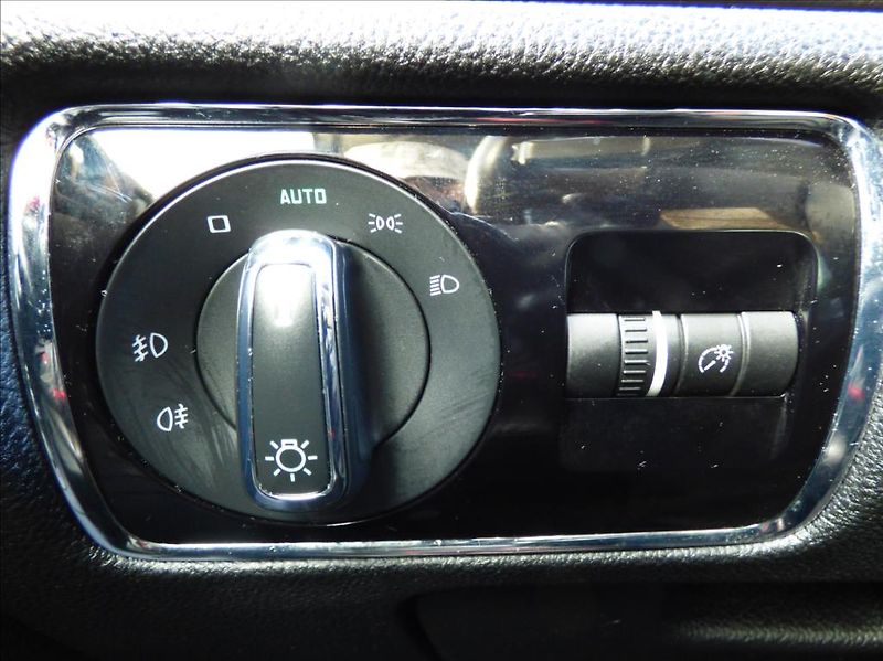 Škoda Superb 2,0 TDI 125kw 4x4  Laurin & Kl - fotka 14 z 54