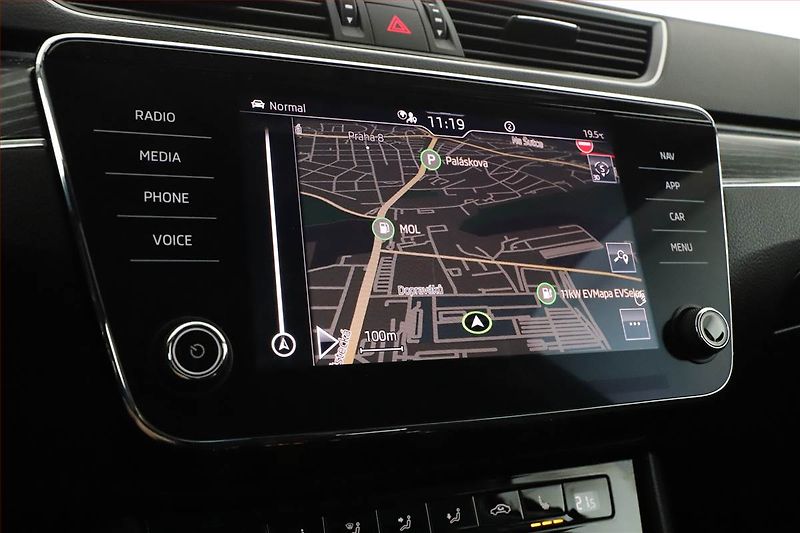 Škoda Superb (2024) 2.0 TDI - fotka 17 z 21