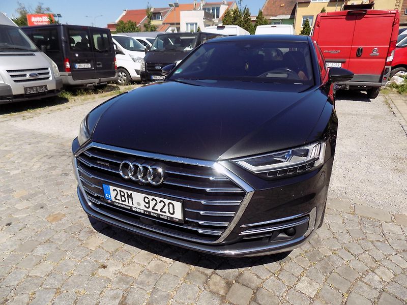 Audi A8 3,0 TFSI 250 KW LONG FULL!!!!! - fotka 2 z 46