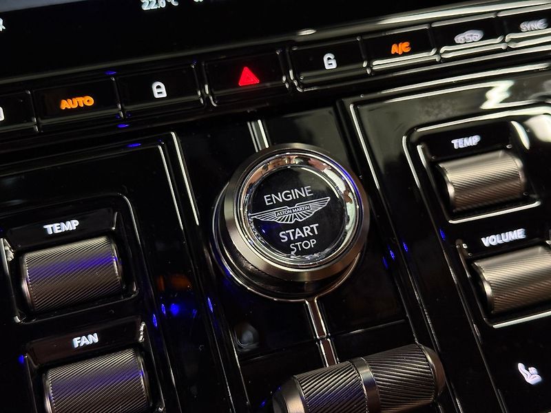 Aston Martin DB12 MY25, V8, 500 kW, Ventilace - fotka 26 z 32