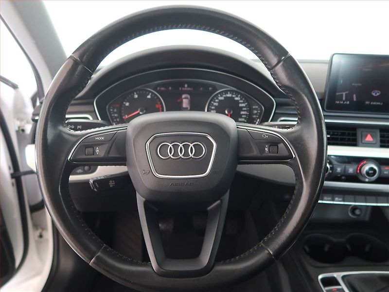 Audi A4 (2016) 2.0 TDI, Navi, Bi-Xenony - fotka 14 z 14