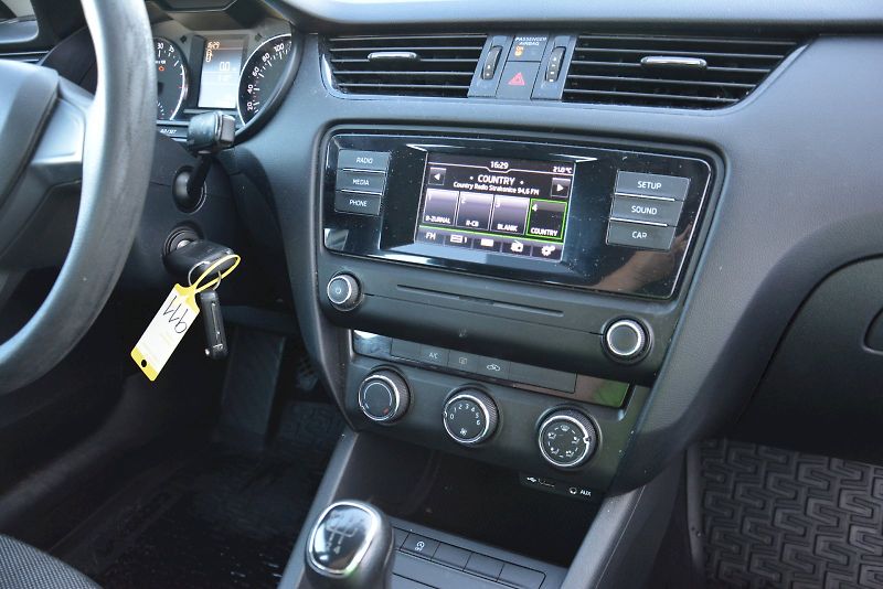 Škoda Octavia (2017) 1.6 TDI 66 kW Active PLUS - fotka 16 z 22