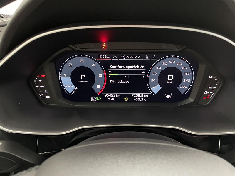 Audi Q3 40TDi ČR Sportback REZERVACE - fotka 22 z 32