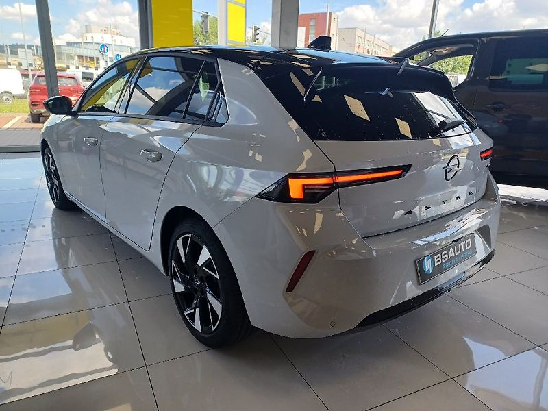 Opel Astra (2026) 5DR GS Hybrid 1,2T 145k Aut - fotka 6 z 29