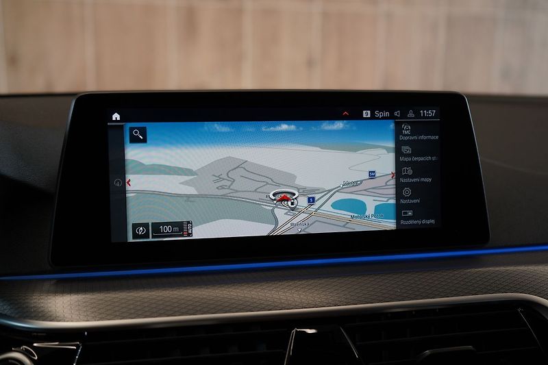 BMW Řada 5 540d xDrive, Tažné, Ventilace - fotka 36 z 49