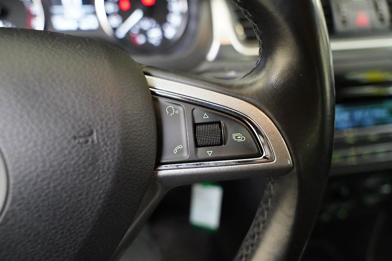 Škoda Rapid - fotka 15 z 23