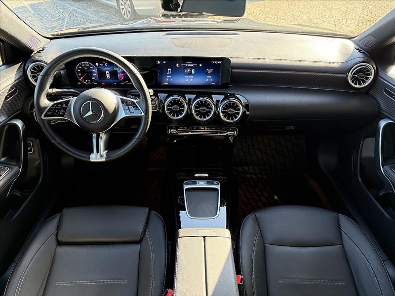 Mercedes-Benz Třídy A A 200 - fotka 21 z 30