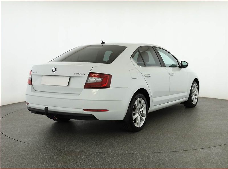 Škoda Octavia (2017) Style 2.0 TDI, Navi, Tempomat - fotka 5 z 20