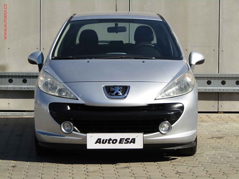 Peugeot 207 (2008) 1.4 i, Klima - fotka 2 z 16