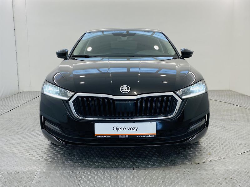 Škoda Octavia 1,5 TSI 110kW Ambition Plus - fotka 4 z 24