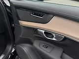Volvo XC90 B5 AWD PLUS 360/ 7.m* / +kola  - náhled 15