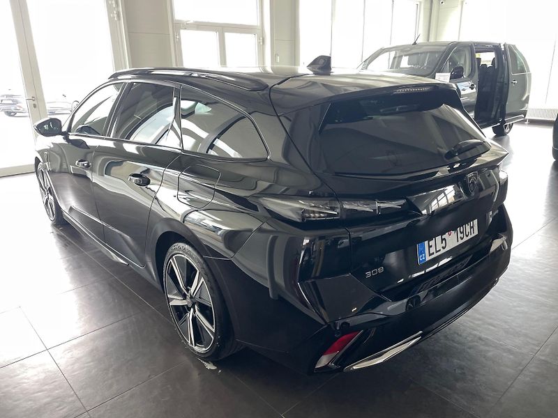 Peugeot 308 (2024) SW GT Hybrid 225 EAT8 - fotka 2 z 7