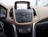 Opel Zafira (2012) 1.4 Turbo, 7 míst, Navi - náhled 12