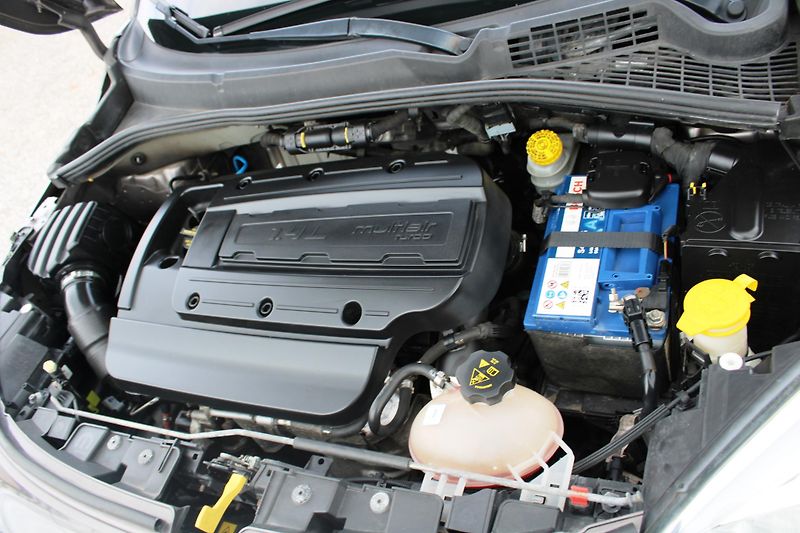 Fiat 500X (2017) 1,4i KLIMA KŮŽE EL.OKNA ALU - fotka 16 z 16