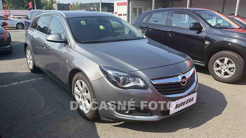 Opel Insignia (2016) 2.0 CDTi, ČR, AC, bixen - fotka 1 z 3