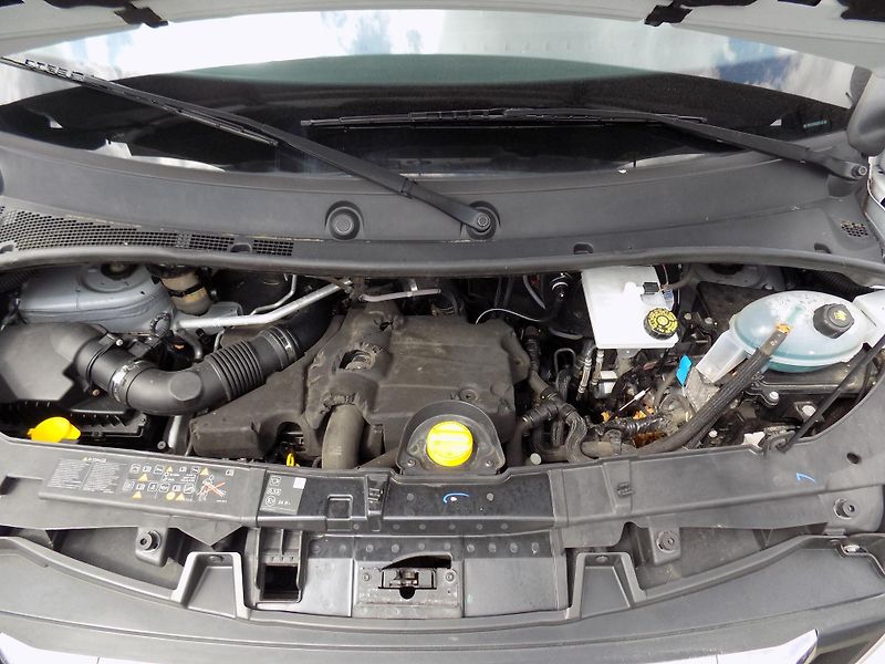 Nissan Interstar 2,3 DCI 100 KW L2H2 AC, TEMP - fotka 32 z 41