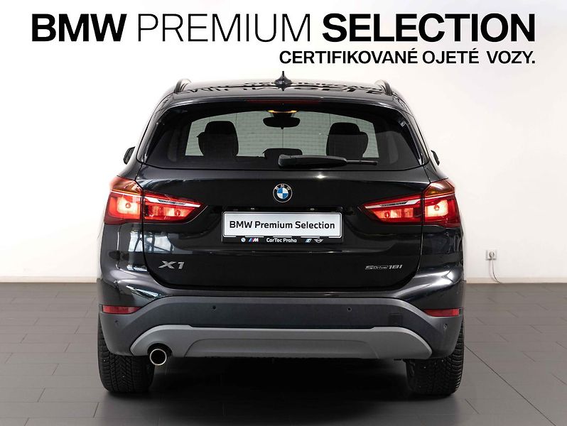 BMW X1 sDrive18i - fotka 3 z 22