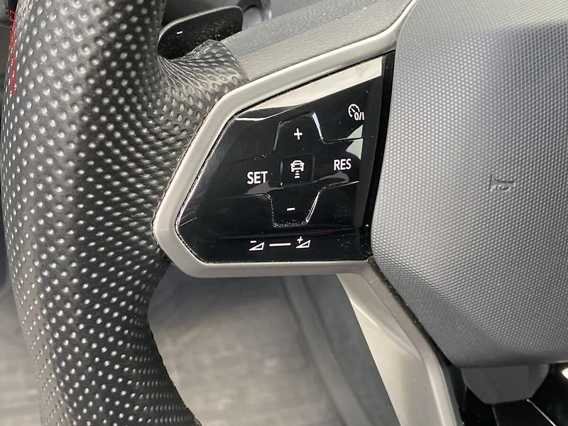 Volkswagen Touareg (2021) 3.0 TDi 4x4, 1.maj,ČR, R - fotka 14 z 32