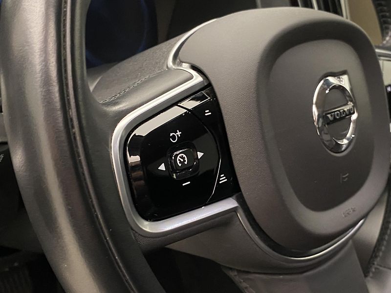 Volvo V90 B4 MOMENTUM AUT  - fotka 19 z 45