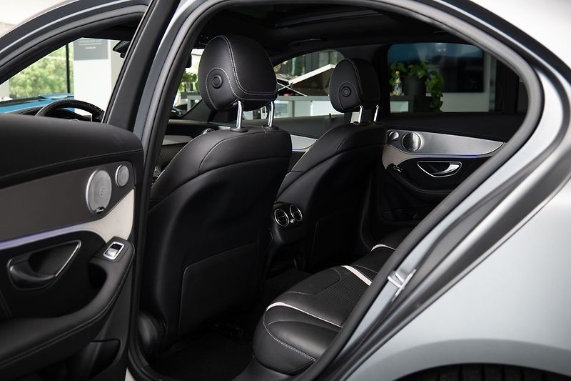 Mercedes-Benz Třídy C C63 S AMG Burmester/360/Pano - fotka 10 z 22