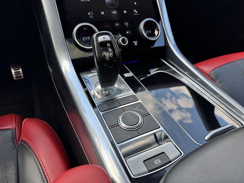 Land Rover Range Rover (2018) 4.4SDV8 Autobiography Vzduch - fotka 8 z 50