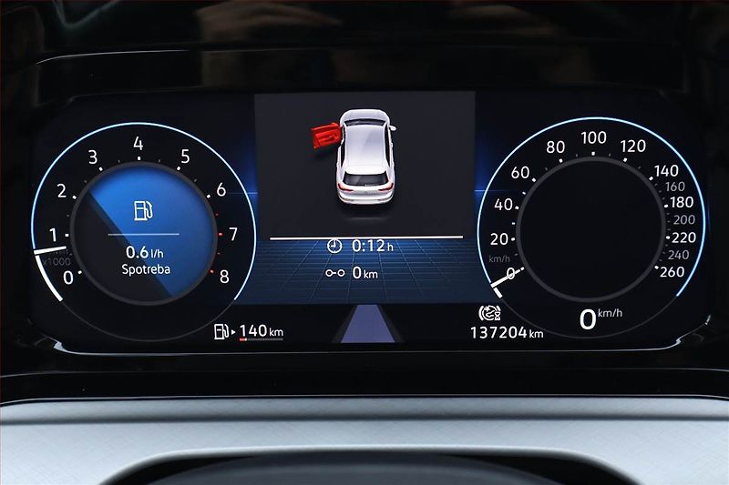 Volkswagen Golf (2020) 1.5 TSI, Navi, Tempomat - fotka 11 z 23