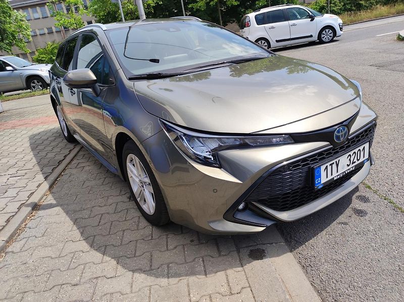 Toyota Corolla (2020) 1.8  HYBRID 1.maj - fotka 2 z 25