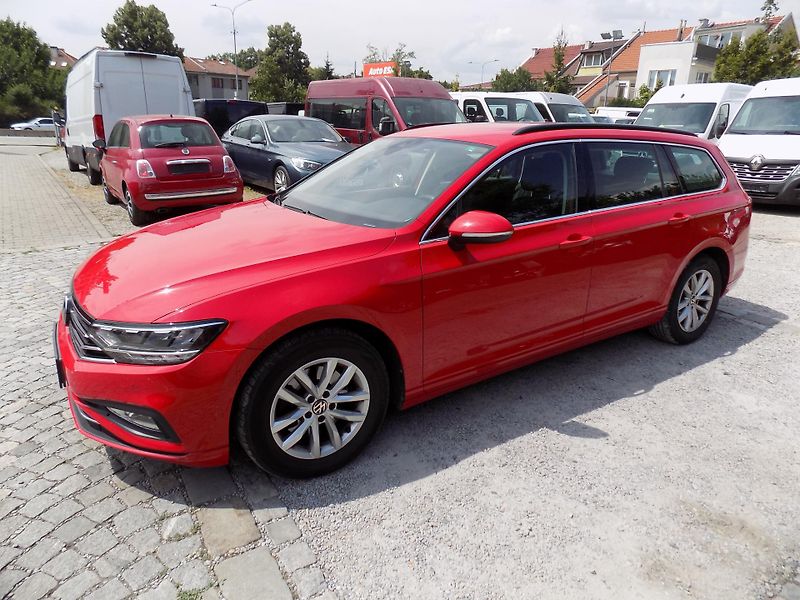 Volkswagen Passat 2,0 TDI 110 KW DSG VÝHŘEV LED - fotka 18 z 43
