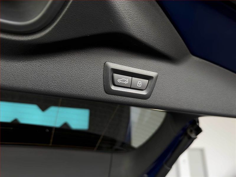 BMW X5 (2025) M60i - fotka 21 z 21