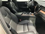 Volvo XC60 2.0  B4 4x4 ULTIMATE - náhled 20