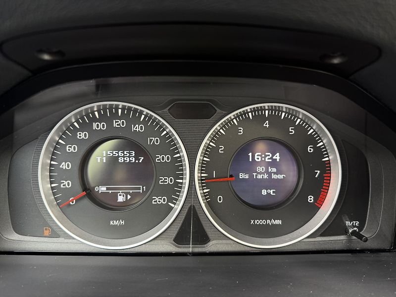 Volvo V70 1,6i T4 132kW OCEAN RACE - fotka 32 z 45